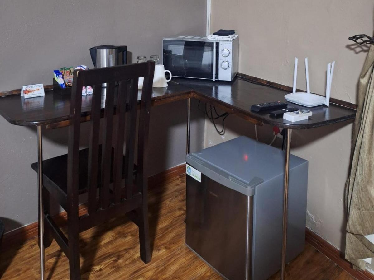 7A Jameson Guesthouse Kimberley Szoba fotó