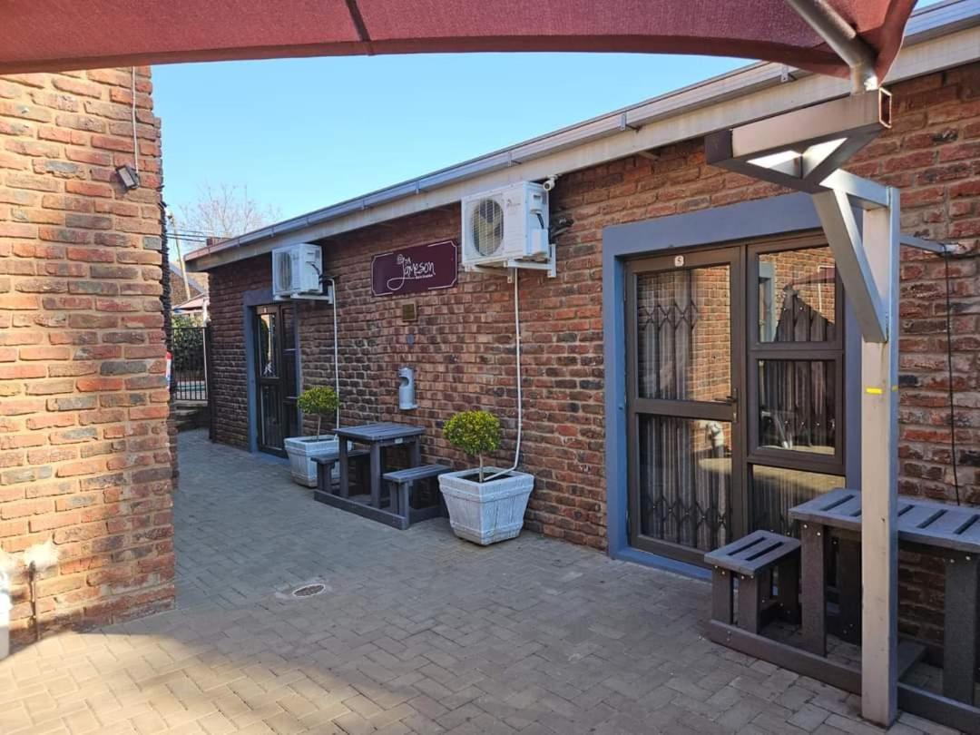 7A Jameson Guesthouse Kimberley Kültér fotó